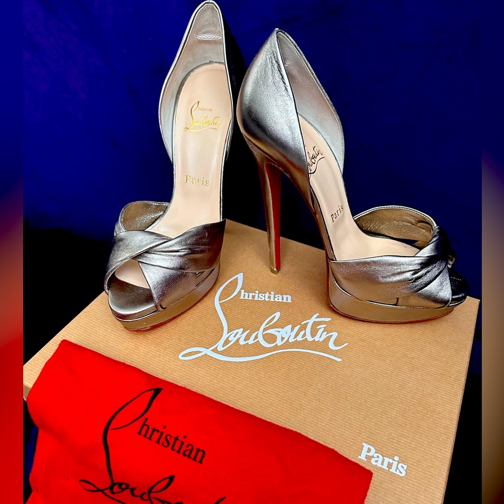 Christian Louboutin Volpi 150 D’Orsay Gold Leather Pumps